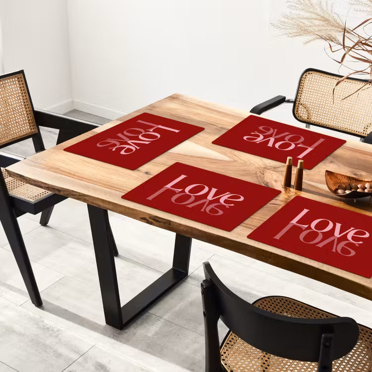 Love - Spiegeling - Rood Placemat vinyl groot -zzsfeer4_Kitchenyeah-website
