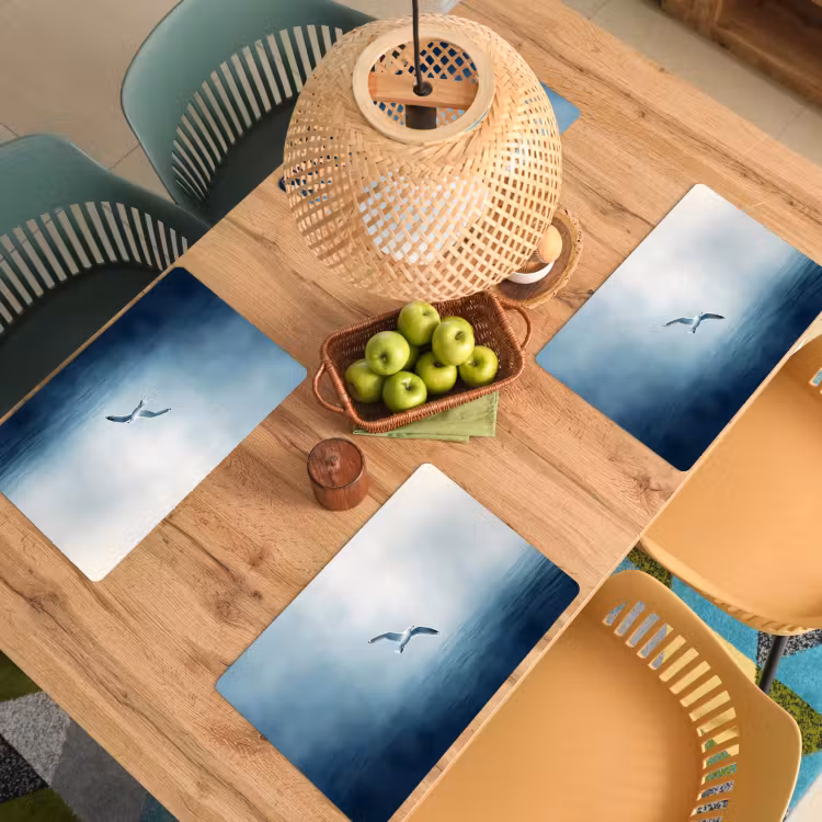Meeuw - Wit - Zee - Mistig Placemat vinyl groot -zzsfeer5_Kitchenyeah-website