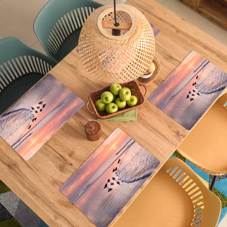 Meeuwen - Strand - Zee - Roze Placemat vinyl groot -zzsfeer5_Kitchenyeah-website
