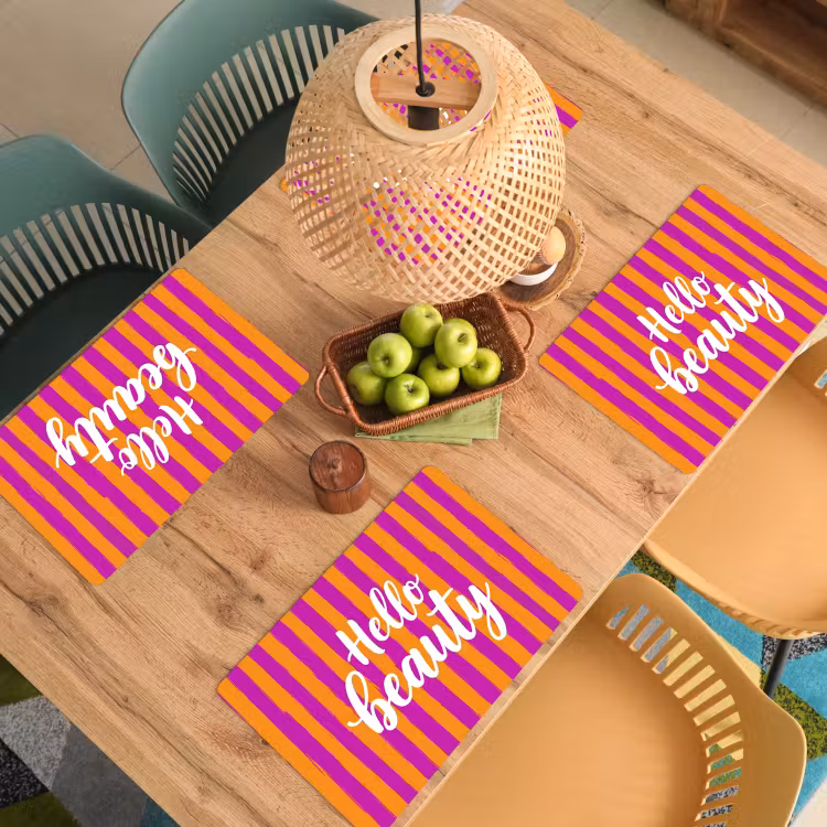 Modern - Hello - Oranje Placemat vinyl groot -zzsfeer5_Kitchenyeah-website