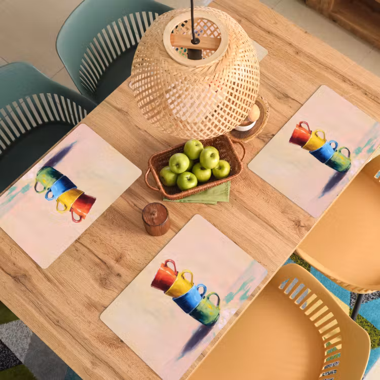 Mokken - Gestapeld - Keramiek - Kleurrijk Placemat vinyl groot -zzsfeer5_Kitchenyeah-website