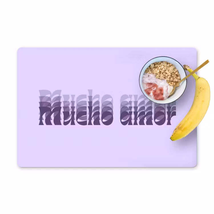 Mucho amor - Paars - Gelaagde letters Placemat vinyl groot -zzzproduct_Kitchenyeah-website