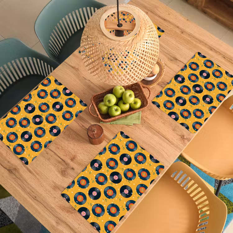Muziek - Patroon - Geel Placemat vinyl groot 368 -zzsfeer5_Kitchenyeah-website