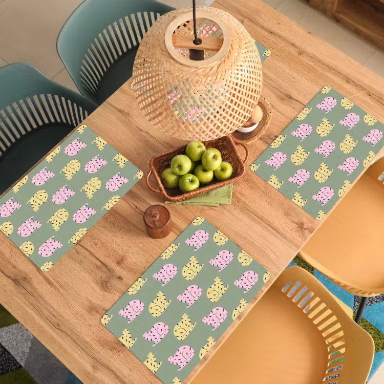Pastel - Katten - Vlekjes - Groen Placemat vinyl groot 368 -zzsfeer5_Kitchenyeah-website