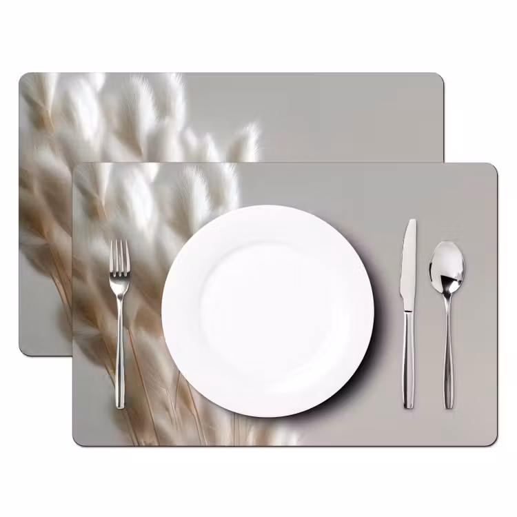 Pluimen - Beige - Minimalistisch Placemat vinyl groot -zzsfeer2_Kitchenyeah-website