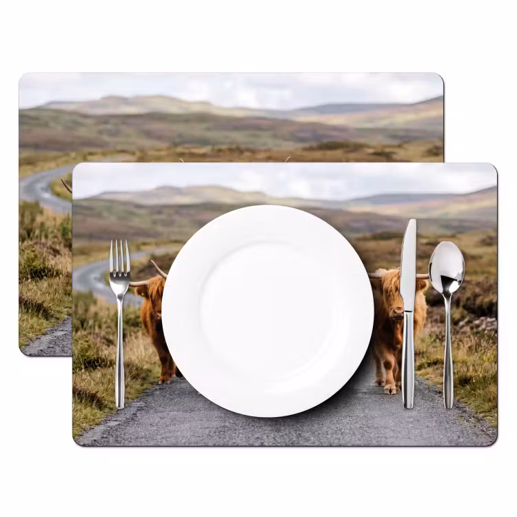 Schotse Hooglanders - Weg - Landschap - Kudde Placemat vinyl groot -zzsfeer2_Kitchenyeah-website