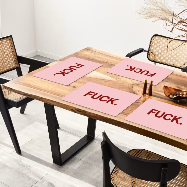 Statement - Krachtig - Roze Placemat vinyl groot -zzsfeer4_Kitchenyeah-website