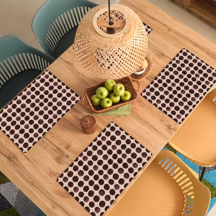 Stippen - Patroon - Bruin Placemat vinyl groot 368 -zzsfeer5_Kitchenyeah-website