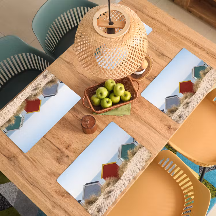 Strand - Huisjes - Kleurrijk - Duinen Placemat vinyl groot -zzsfeer5_Kitchenyeah-website