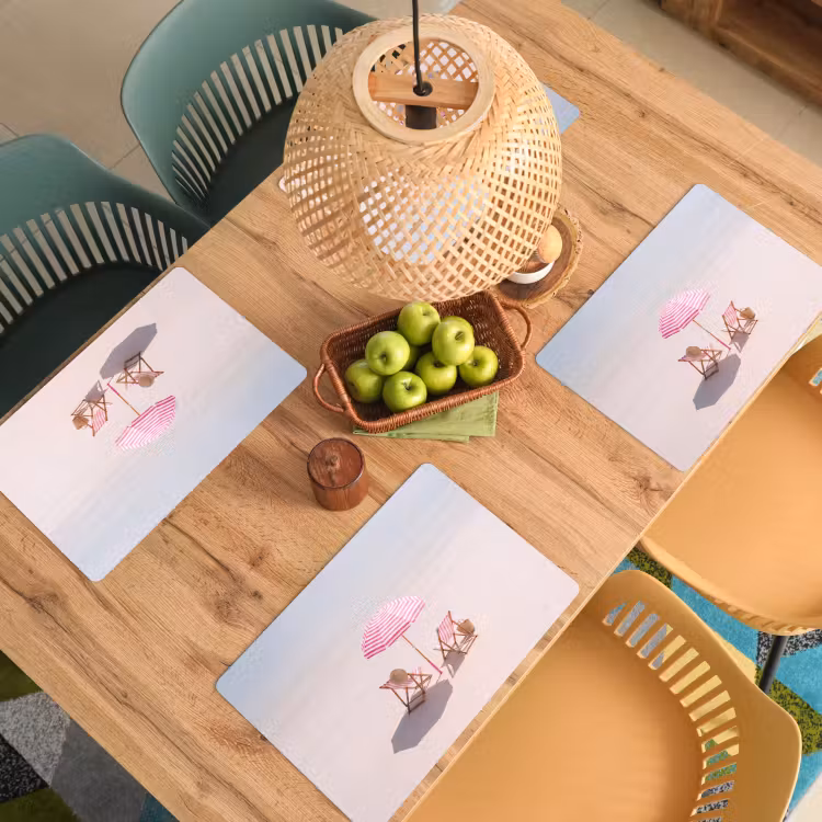 Strand - Parasol - Ligstoel - Zomer - Roze Placemat vinyl groot -zzsfeer5_Kitchenyeah-website