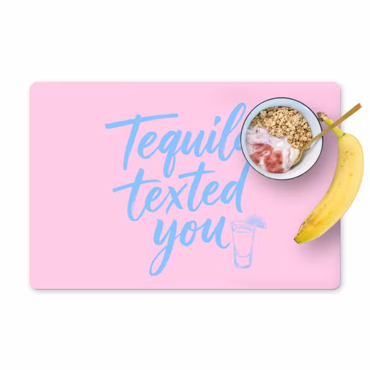 Tequila texted you - Roze - Blauw Placemat vinyl groot -zzzproduct_Kitchenyeah-website