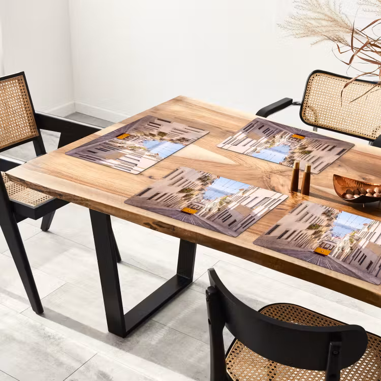 Tram - Straat - Stad - Architectuur - Geel Placemat vinyl groot -zzsfeer4_Kitchenyeah-website