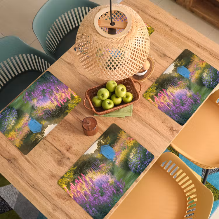Tuinhuisje - Blauw - Bloemen Placemat vinyl groot -zzsfeer5_Kitchenyeah-website
