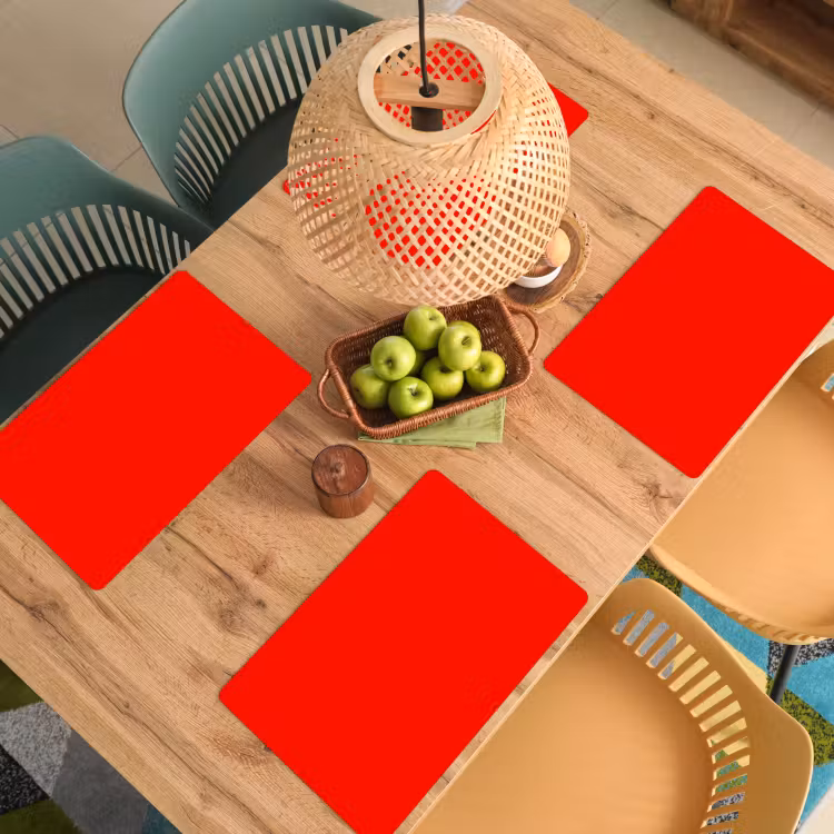 Vibrant - Vermilion - Rood Placemat vinyl groot 368 -zzsfeer5_Kitchenyeah-website