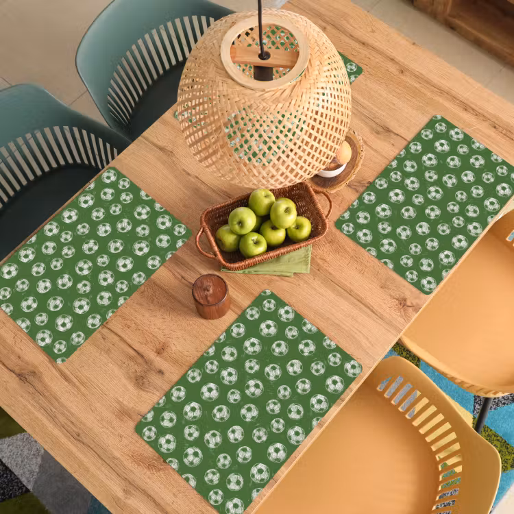 Voetbal - Sport - Groen Placemat vinyl groot 368 -zzsfeer5_Kitchenyeah-website
