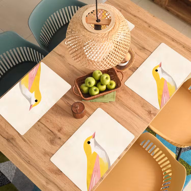 Vogel - Minimalistisch - Geel Placemat vinyl groot -zzsfeer5_Kitchenyeah-website