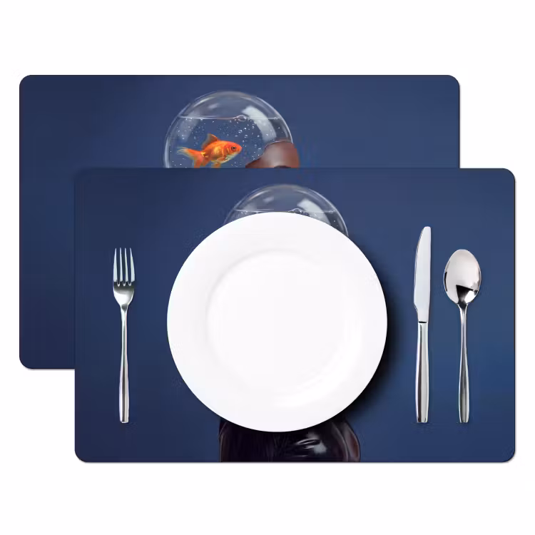 Vrouw - Goudvis - Hoofd - Abstract - Blauw Placemat vinyl groot -zzsfeer2_Kitchenyeah-website