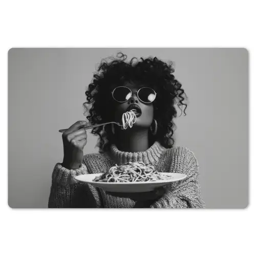 Vrouw - Pasta - Zwart - Wit Placemat vinyl groot -zzsfeer1_Kitchenyeah-website
