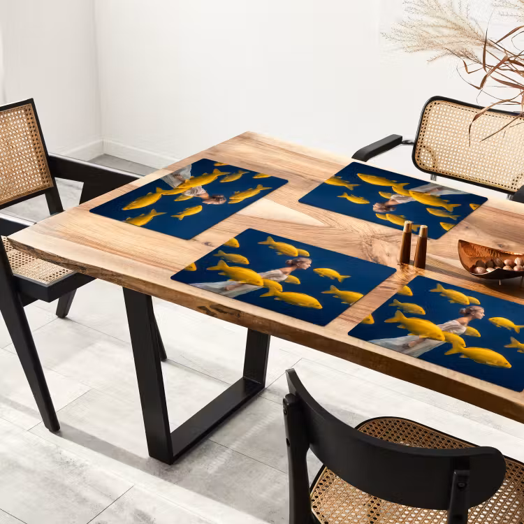 Vrouw - Vis - Water - Natuur - Geel Placemat vinyl groot -zzsfeer4_Kitchenyeah-website