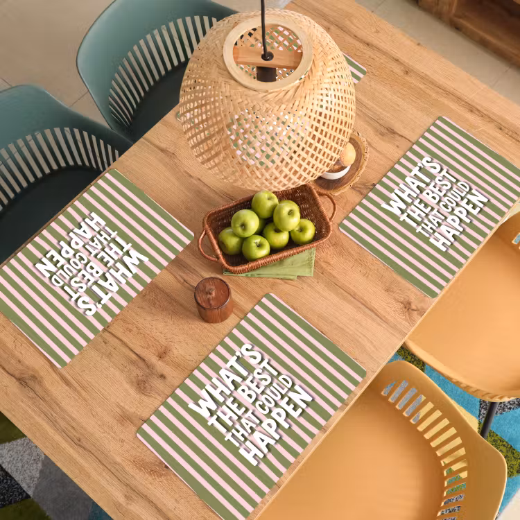 What's the best that could happen - Strepen - Groen - Roze Placemat vinyl groot -zzsfeer5_Kitchenyeah-website