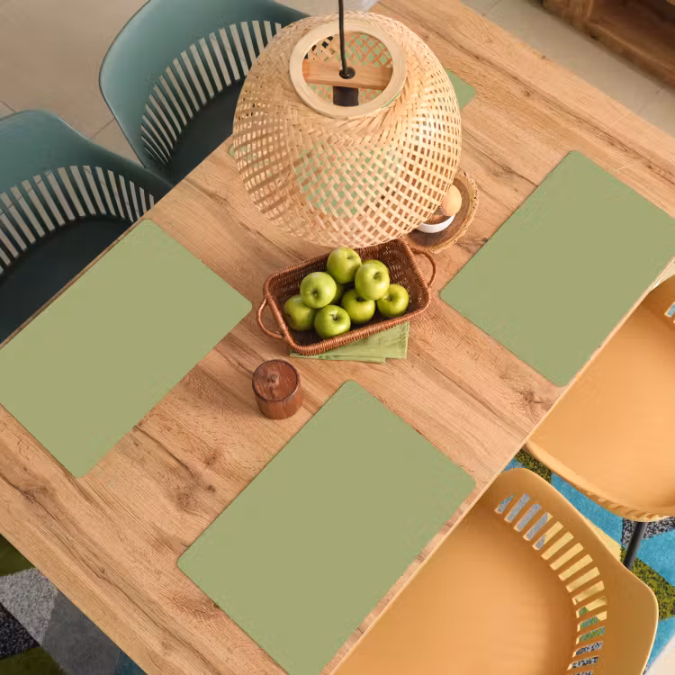 Whispering - Sage - Groen Placemat vinyl groot 368 -zzsfeer5_Kitchenyeah-website