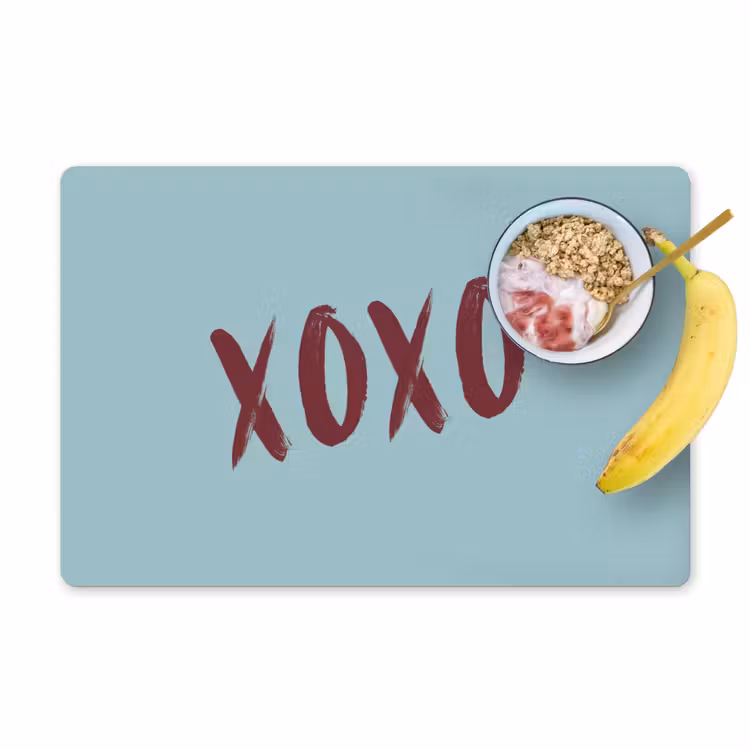 XOXO - Blauw - Rood Placemat vinyl groot -zzzproduct_Kitchenyeah-website