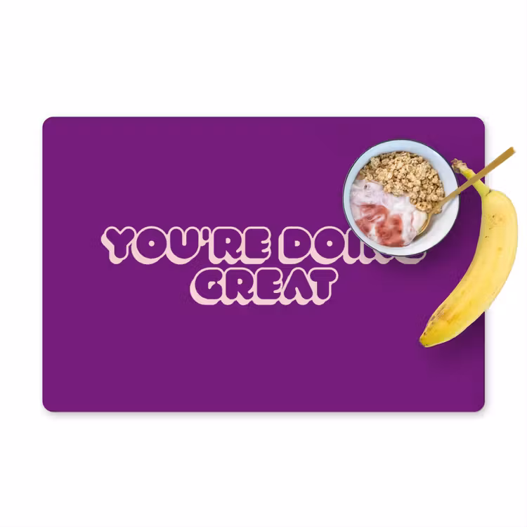 You're doing great - Paars - Bubble letters Placemat vinyl groot -zzzproduct_Kitchenyeah-website