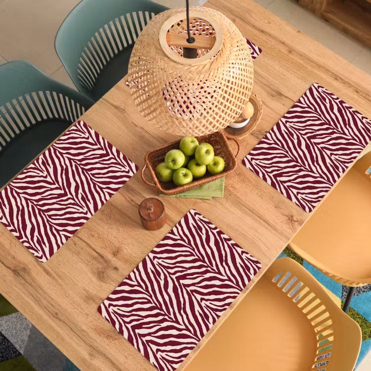 Zebra - Motief - Bordeaux - Rood Placemat vinyl groot 368 -zzsfeer5_Kitchenyeah-website