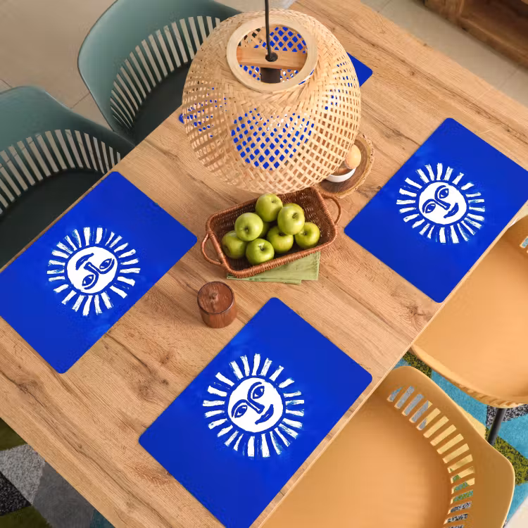 Zon - Gezicht - Penseelstructuur - Blauw Placemat vinyl groot -zzsfeer5_Kitchenyeah-website