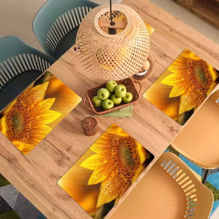 Zonnebloem - Dauwdruppels - Geel - Zonlicht Placemat vinyl groot -zzsfeer5_Kitchenyeah-website