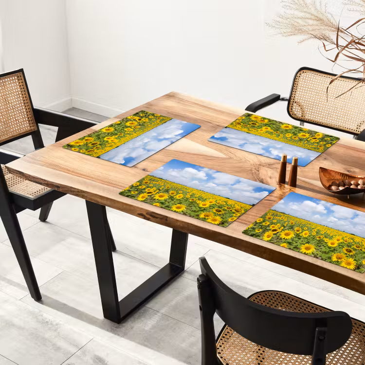 Zonnebloemen - Bloemen - Wolken - Natuur - Geel - Landschap Placemat vinyl groot -zzsfeer4_Kitchenyeah-website