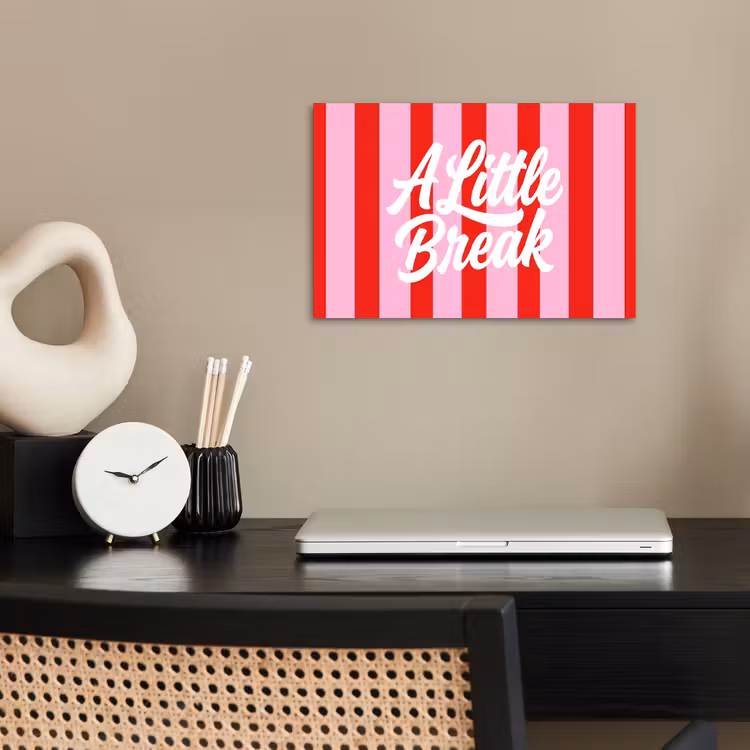 A Little Break - Strepen - Rood - Roze poster papier klein -sfeer1