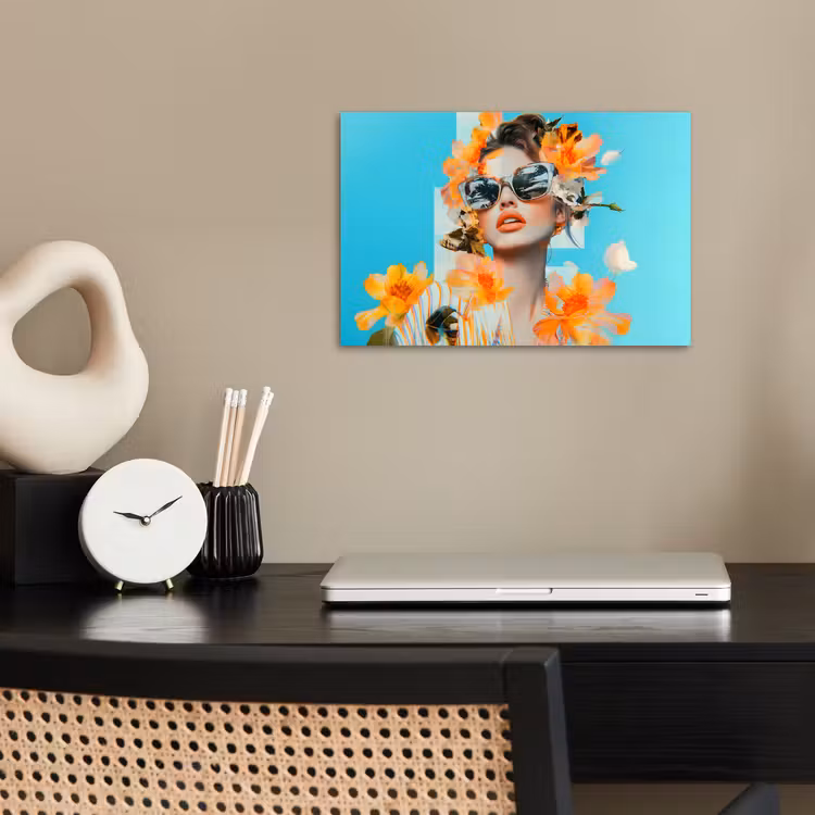 Bloemen - Vrouw - Zonnebril - Blauw poster papier klein -sfeer1