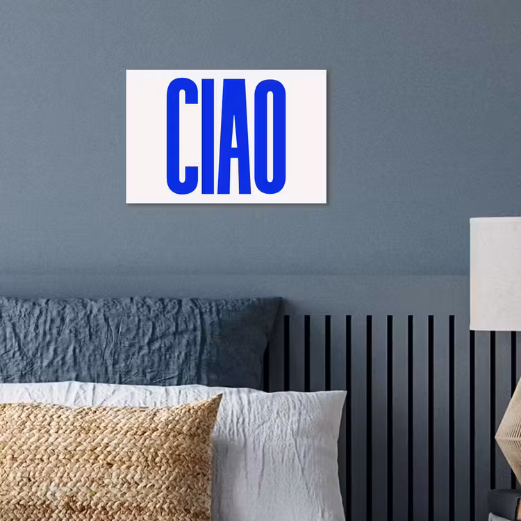 Ciao - Hoofdletters - Blauw - Minimalistisch poster papier klein -sfeer2