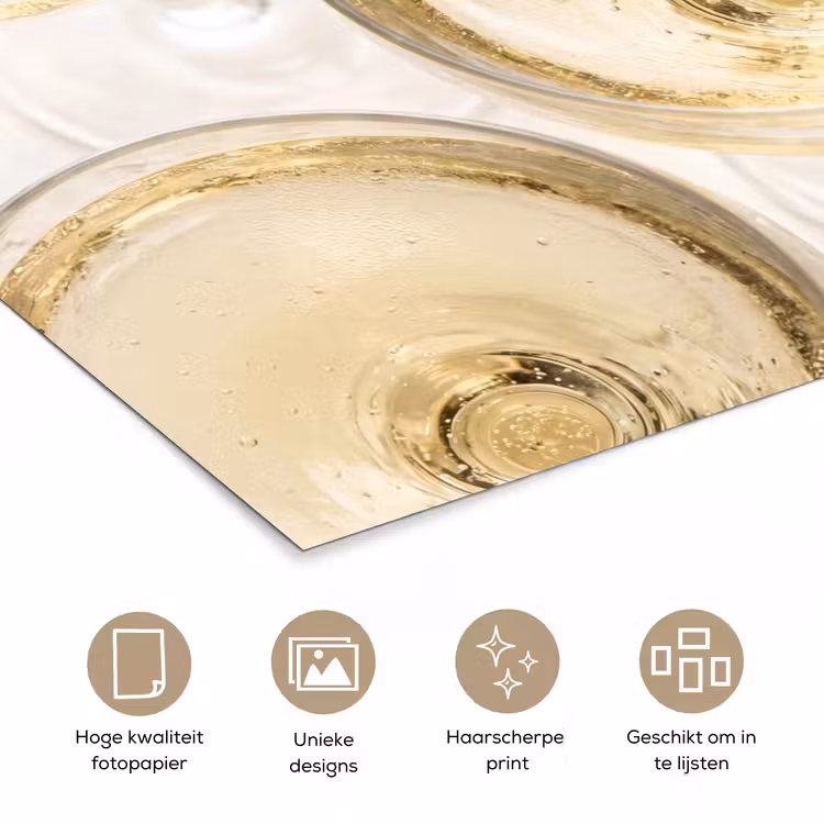 Drank - Glazen - Feest - Goud poster papier klein -closeup_NL