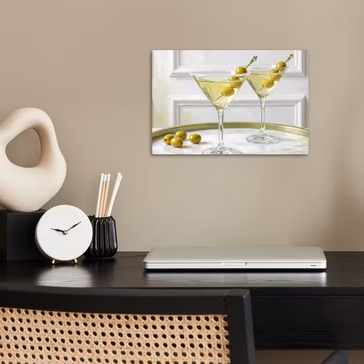 Drank - Martini - Olijven - Modern - Wit poster papier klein -sfeer1