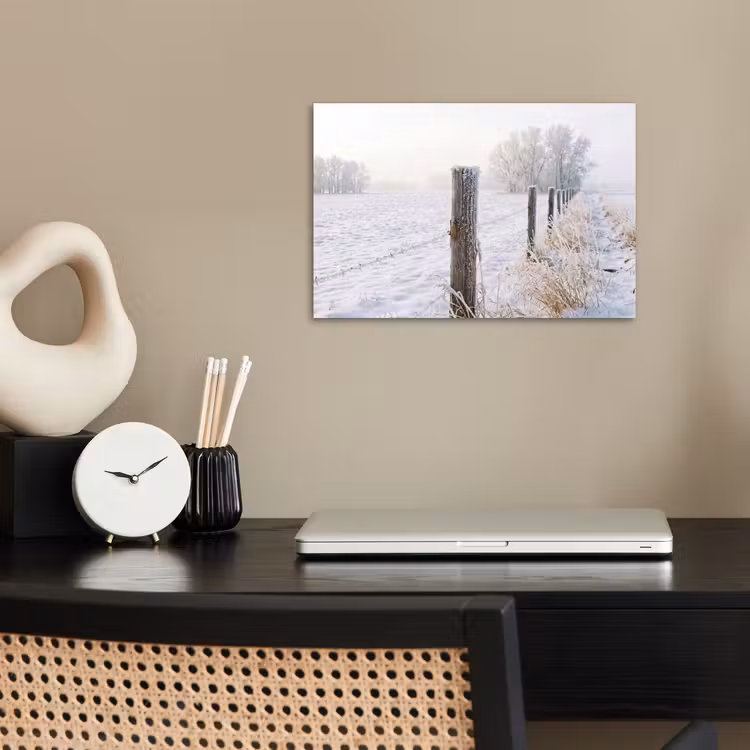 Hek - Sneeuw - Mist - Platteland - Nostalgisch poster papier klein -sfeer1
