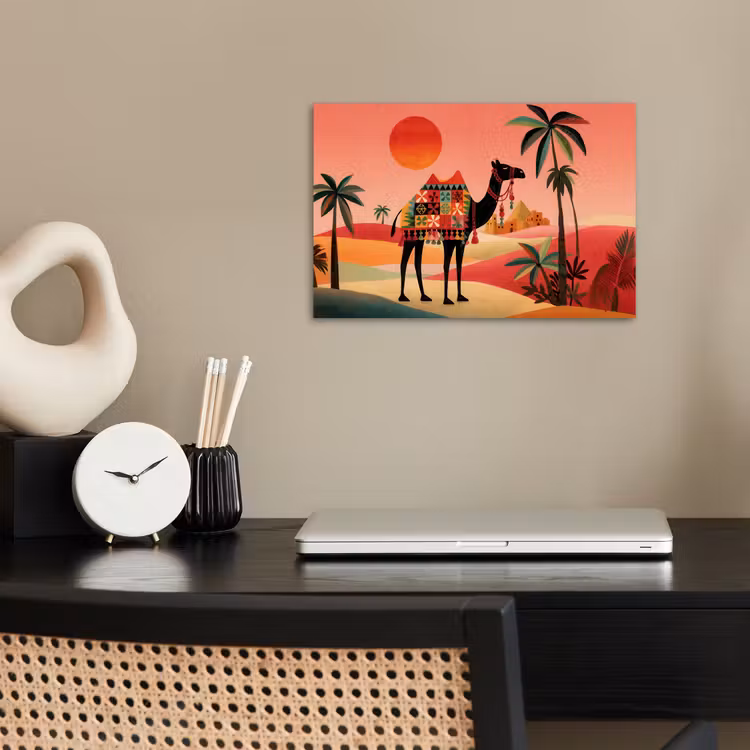 Kameel - Gekleurd tapijt - Duinen - Rode zon poster papier klein -sfeer1