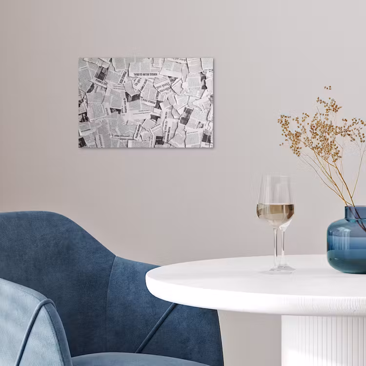 Krant - Versnipperd - Textuur - Zwart-wit - Abstract poster papier klein -sfeer3