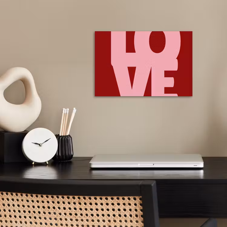 Love - Rood - Blokletters poster papier klein -sfeer1