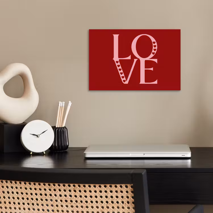 Love - Rood - Hatjes poster papier klein -sfeer1