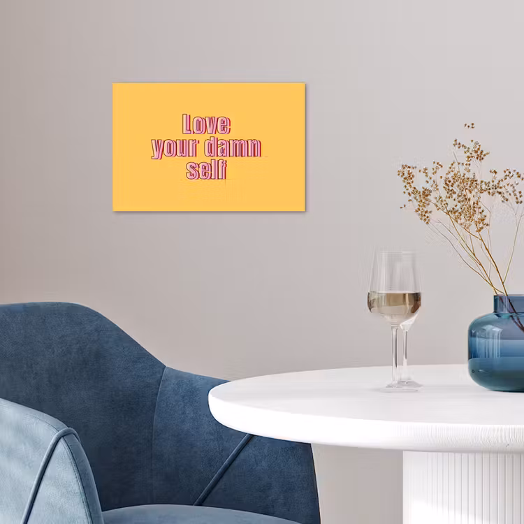 Love yourself - Roze - Geel poster papier klein -sfeer3