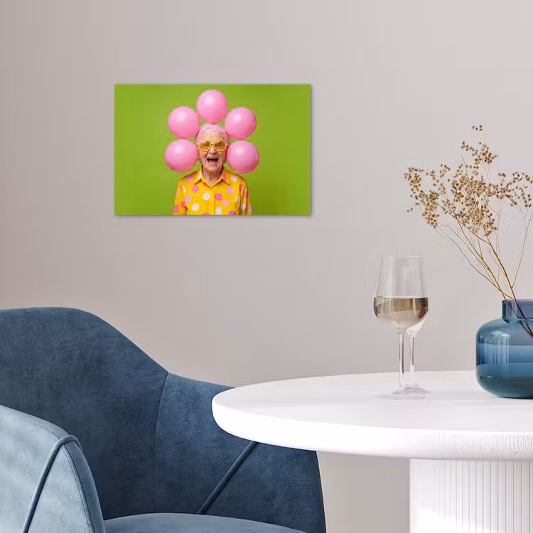 Mens - Ballonnen - Feest - Kleurrijk - Roze poster papier klein -sfeer3