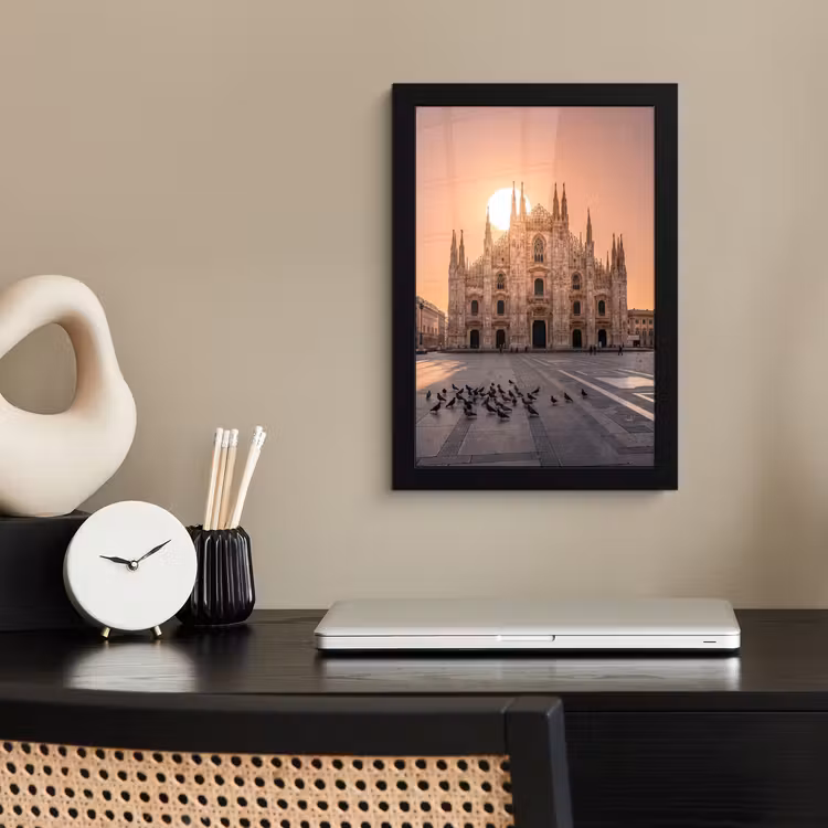 Architectuur - Milaan - Plein - Zonsopgang - Oranje fotolijst zwart zonder passe partout klein -sfeer1