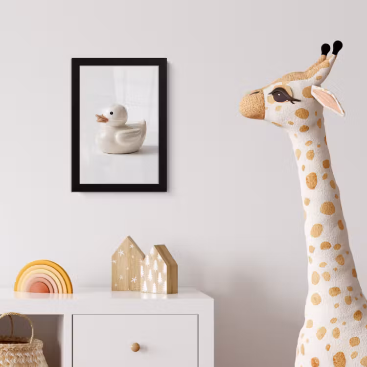 Badeend - Minimalistisch - Wit fotolijst zwart zonder passe partout klein -usfeer4_kinderkamer