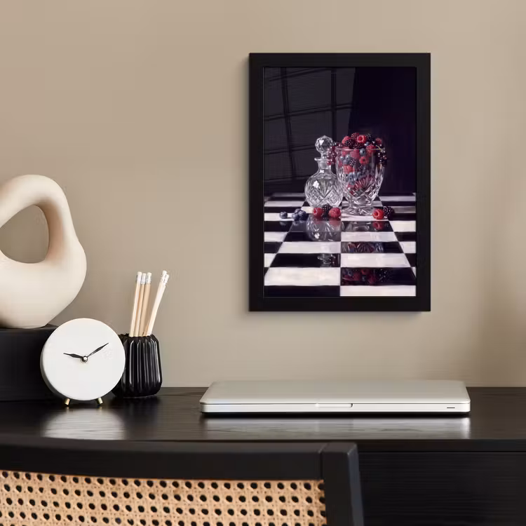 Poster met lijst - Bessen - Kristal - Stilleven - Bessen - Kristal - Stilleven fotolijst zwart zonder passe partout klein