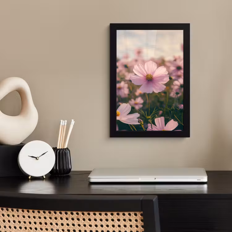 Bloemen - Paars - Wazig fotolijst zwart zonder passe partout klein -sfeer1