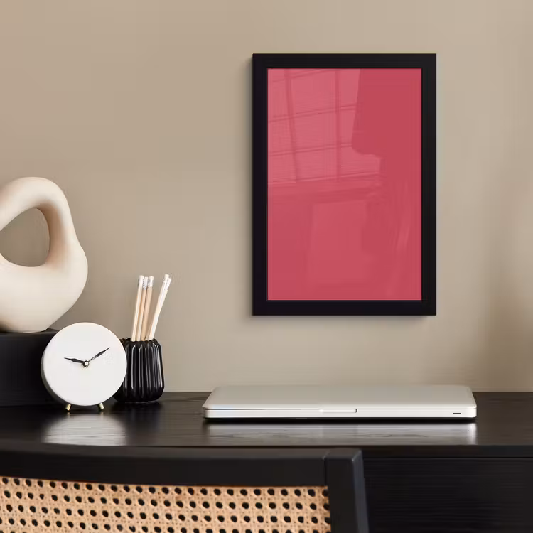 Bold - Berry - Rood fotolijst zwart zonder passe partout klein 224 -sfeer1