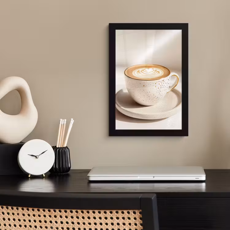 Cappuccino - Schuim - Schotel - Beige fotolijst zwart zonder passe partout klein -sfeer1