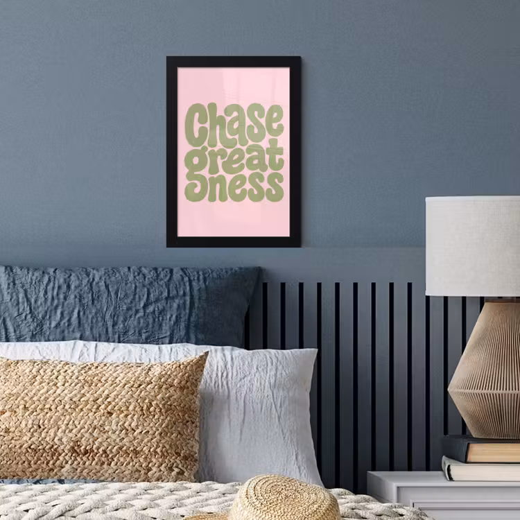 Chase greatness - Groen - Roze - Retro fotolijst zwart zonder passe partout klein -sfeer3